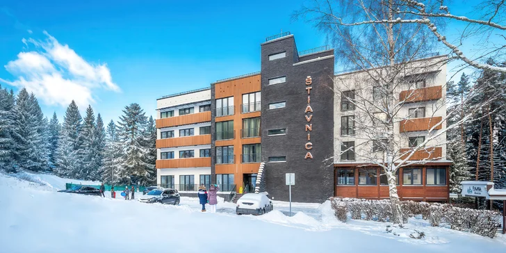 Pohoda na Liptově s bazénem a wellness: apartmán s kuchyňkou až pro 4 osoby