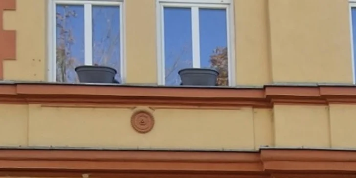 Stále upravená: permanentní make-up metodou pudrového obočí či linky a akvarelové rty