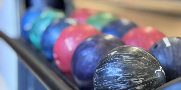 Talíř řízků o váze 0,5 nebo 1 kg i s hodinou bowlingu až pro 8 osob
