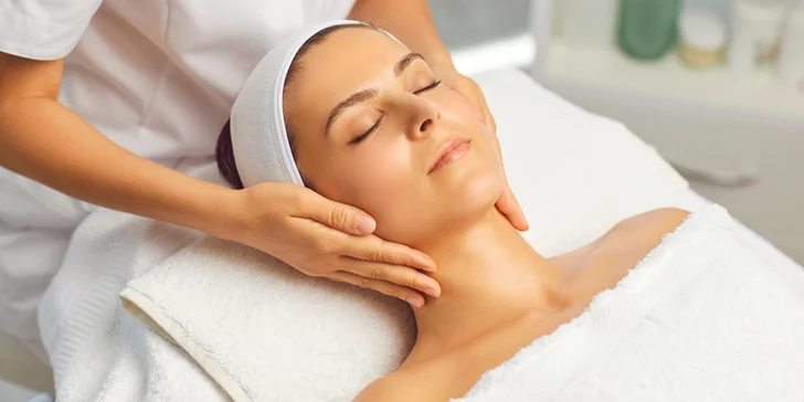 Kosmetické ošetření: diagnostika, čištění, peeling i masáž, 30–⁠⁠⁠⁠⁠⁠90 minut