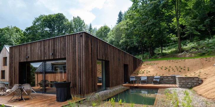Luxusní dovolená v Jizerských horách: moderní apartmány až pro 7 osob, snídaně, privátní wellness