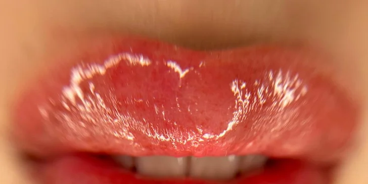 Permanentní make-up obočí a rtů: Zbavte se starostí a buďte krásná bez práce