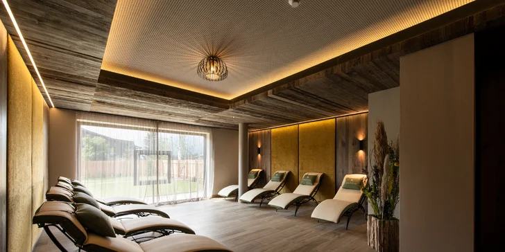 Zimní dovolená v Rakousku: 4* hotel s polopenzí a wellness, 100 m od sjezdovek, 1 dítě do 3,9 let zdarma