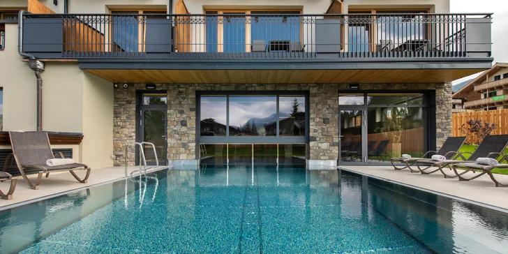 Zimní dovolená v Rakousku: 4* hotel s polopenzí a wellness, 100 m od sjezdovek, 1 dítě do 3,9 let zdarma