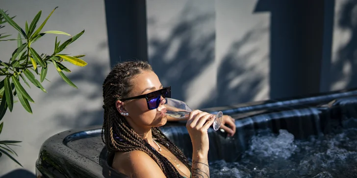 120 nebo 150 min. privátního wellness i s lahví sektu pro 2 osoby