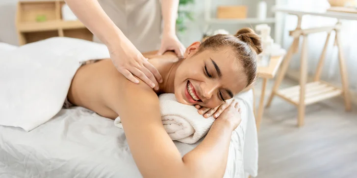 Relaxační masáž zad a šíje, sportovní masáž nebo maderoterapie
