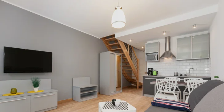 Odpočiňte si u Baltu: moderní apartmán, 10 minut od pláže