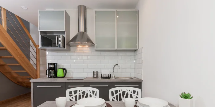Odpočiňte si u Baltu: moderní apartmán, 10 minut od pláže