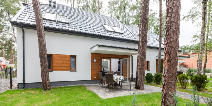 Odpočiňte si u Baltu: moderní apartmán, 10 minut od pláže