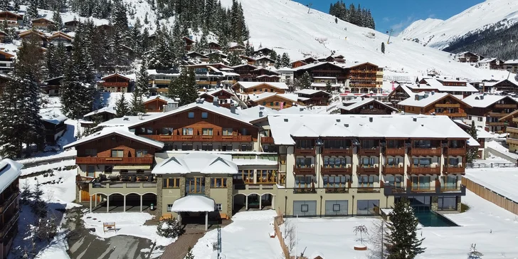Zimní dovolená v Rakousku: 4* hotel s polopenzí a wellness, 100 m od sjezdovek, 1 dítě do 3,9 let zdarma