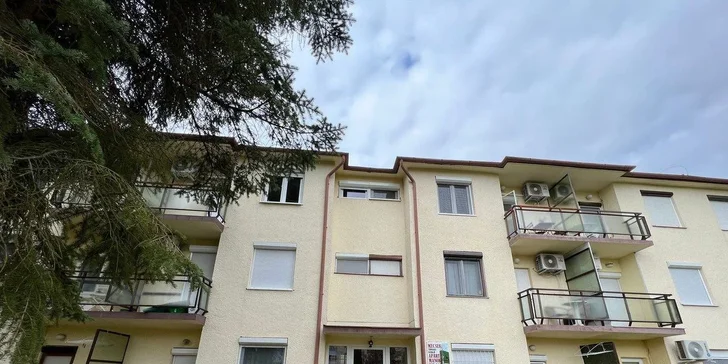 Relax v maďarských lázních Harkány: příjemný apartmán, vlastní doprava či bus
