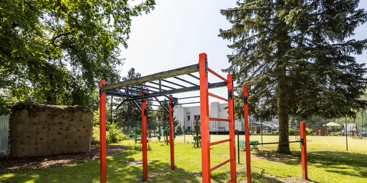 Železné hory: 4* hotel s neomezeným wellness, bazénem a polopenzí, jen 6 km od Seče