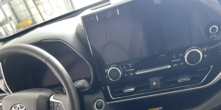 Detailing: čištění interiéru nebo exteriéru či komplet péče o vaše auto