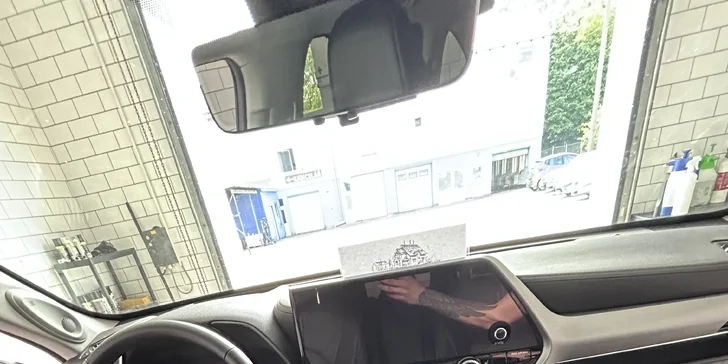 Detailing: čištění interiéru nebo exteriéru či komplet péče o vaše auto