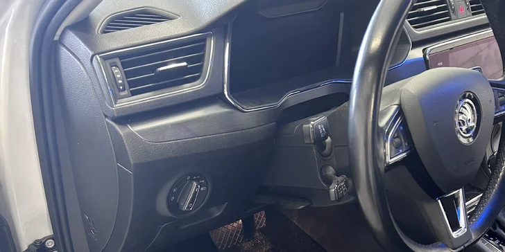 Detailing: čištění interiéru nebo exteriéru či komplet péče o vaše auto