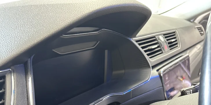 Detailing: čištění interiéru nebo exteriéru či komplet péče o vaše auto