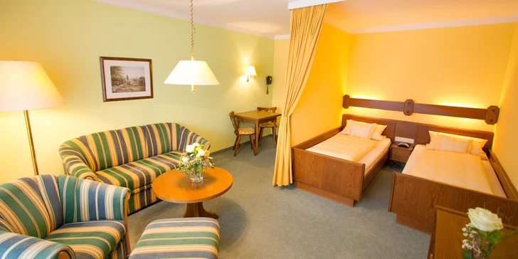 Bavorský hotel s polopenzí a neomezenými lázněmi o velikosti 1 600 m²