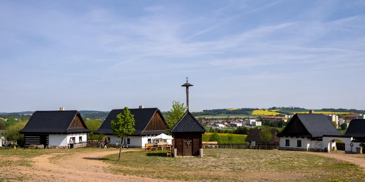 Vstupné do Centra Eden: projděte si historickou lékárnu, Horáckou vesnici i Pyramidu, pro jednotlivce či rodinu