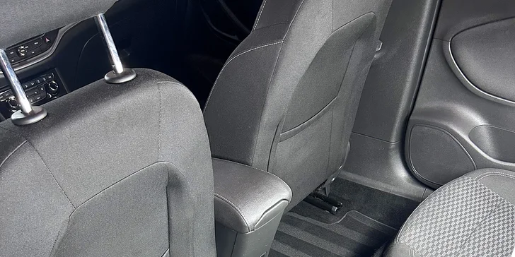 Detailing: čištění interiéru nebo exteriéru či komplet péče o vaše auto