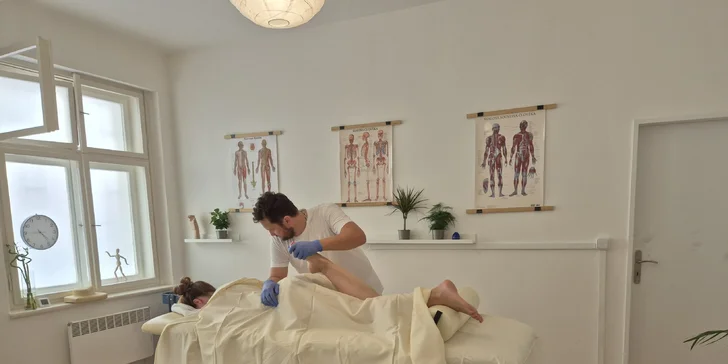 Úleva od bolesti: masáže na 35 až 110 minut včetně rehabilitačního poradenství
