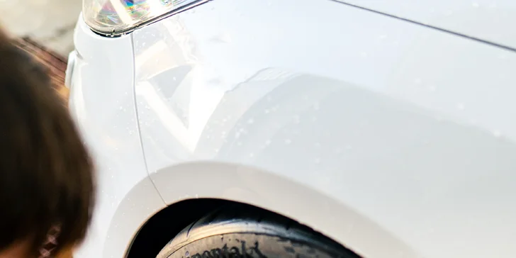 Auto jako ze škatulky: čištění interiéru nebo exteriéru vašeho auta či expresní mytí