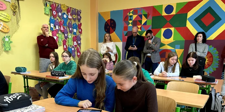 Aplikace Glitr: škola hrou i dobrodružství pro celou rodinu na 3–12 měsíců