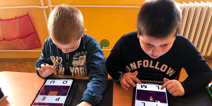 Aplikace Glitr: škola hrou i dobrodružství pro celou rodinu na 3–12 měsíců