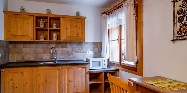 Tradiční ubytování v Beskydech: krásné apartmány až pro 6 osob a vstup do bazénů