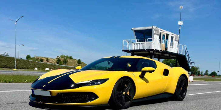 Jízda ve Ferrari, Lamborghini, Porsche, Chevroletu, Nissanu, speed taxi a virtuální realita