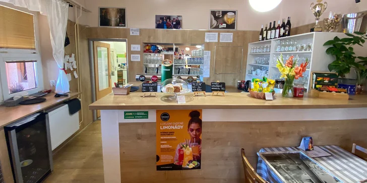 Oběd v poctivé české hospůdce: polední menu s polévkou a nápojem pro 1 i 2 osoby