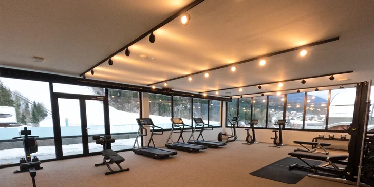 Aktivní dovolená v Korutanech: 4* hotel s polopenzí, neomezeným wellness a programem pro děti