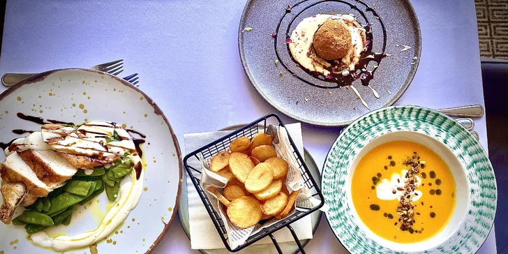 Čtyř- nebo tříchodové menu i s 2hodinovým vstupem do wellness pro 2 osoby