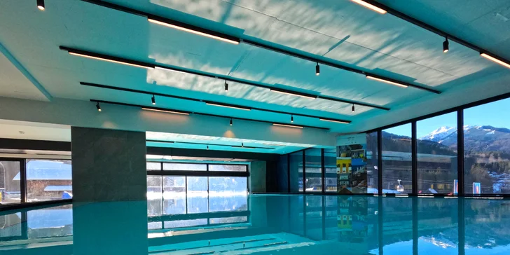Aktivní dovolená v Korutanech: 4* hotel s polopenzí, neomezeným wellness a programem pro děti