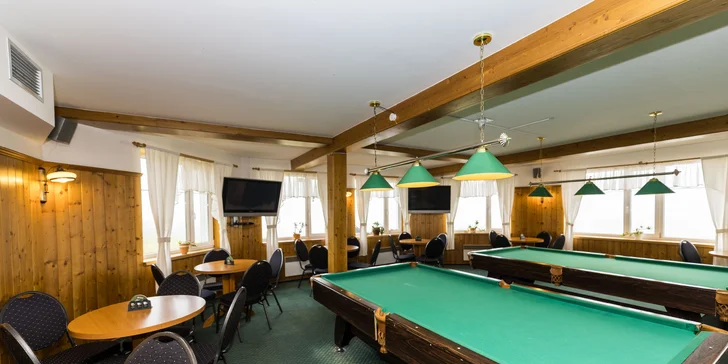 Špindlerův Mlýn pro páry či rodiny: hotel na rozcestí turistických tras vč. snídaně