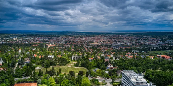 Pobyt v maďarské Šoproni: krásný hotel 15 minut od centra, jídlo, wellness i vstupy na koupaliště a slevy