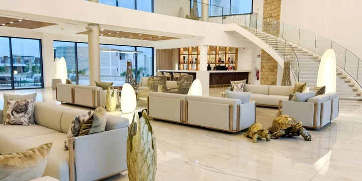 Kapverdy letecky: nový hotel Royal Horizon Ponta Sino***** na ostrově Sal, bazény a all inclusive