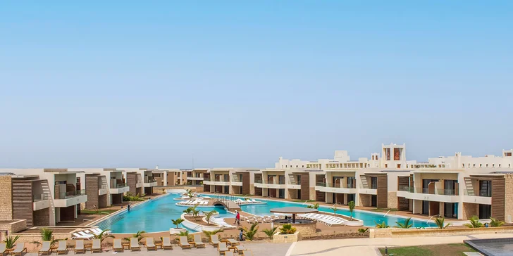 Kapverdy letecky: nový hotel Royal Horizon Ponta Sino***** na ostrově Sal, bazény a all inclusive