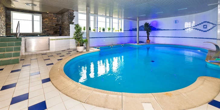 Špindlerův Mlýn pro páry či rodiny: hotel na rozcestí turistických tras vč. snídaně