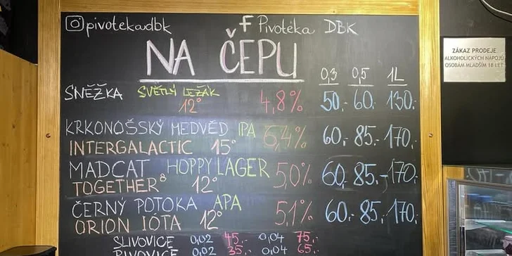 Dobré pivo i klobásky: otevřený voucher v hodnotě 500 a 1000 Kč do Pivotéky DBK