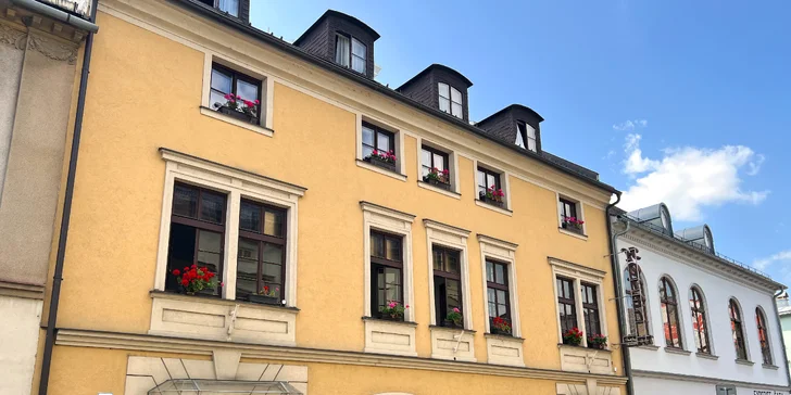 Pobyt v centru Šternberka: se snídaní či polopenzí i vstupem do aquaparku