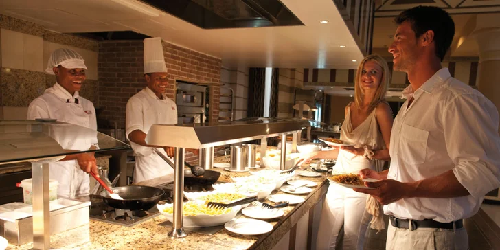 Dovolená na Kapverdách na ostrově Boa Vista: 5* hotel Riu Touareg, vč. letenek, all inclusive, přímo u pláže