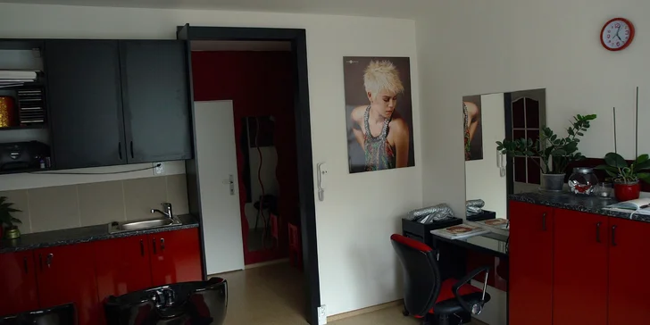 Kadeřnické balíčky pro ženy: střih, barvení, melír i balayage