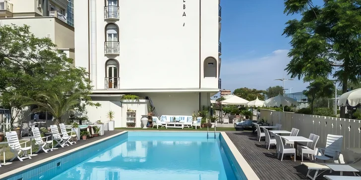 Italské prázdniny plné slunce: 3* hotel kousek od písečné pláže, plná penze, zábavní parky v okolí