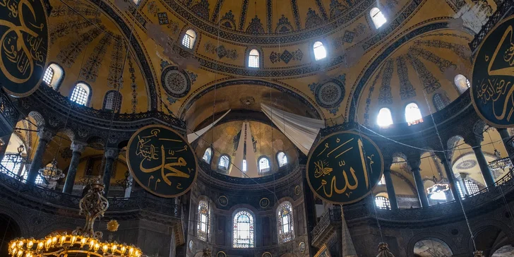 Vydejte se poznávat kouzla Istanbulu: zájezd vč. letenek, ubytování a detailního itineráře