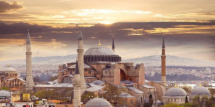 Vydejte se poznávat kouzla Istanbulu: zájezd vč. letenek, ubytování a detailního itineráře