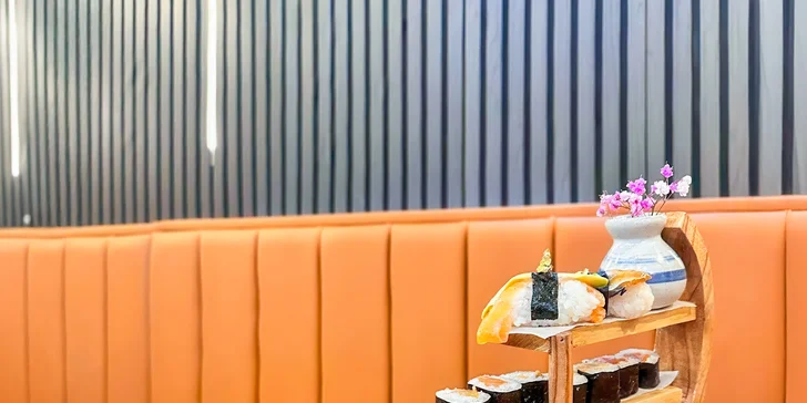 24 kousků sushi v srdci Hradce Králové: maki, nigiri i smažené rolky