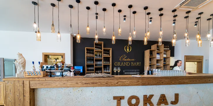 Vinařský unikát na Tokaji: jedinečné ubytování v Chateau Grand Bari se snídaní i degustací
