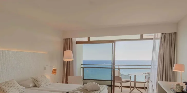 Dovolená na Kanárských ostrovech: 4* hotel pouze pro dospělé, přímo u pláže, vč. stravy a letenek