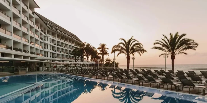 Dovolená na Kanárských ostrovech: 4* hotel pouze pro dospělé, přímo u pláže, vč. stravy a letenek