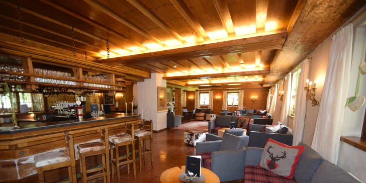 Zima v srdci rakouských Alp: hotel 150 m od vleku, polopenze a wellness